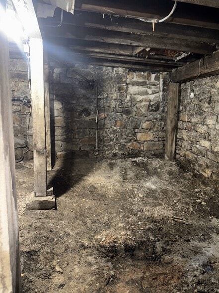 More Photos Of 204 W Main St, Belleville Office Residential For Sale