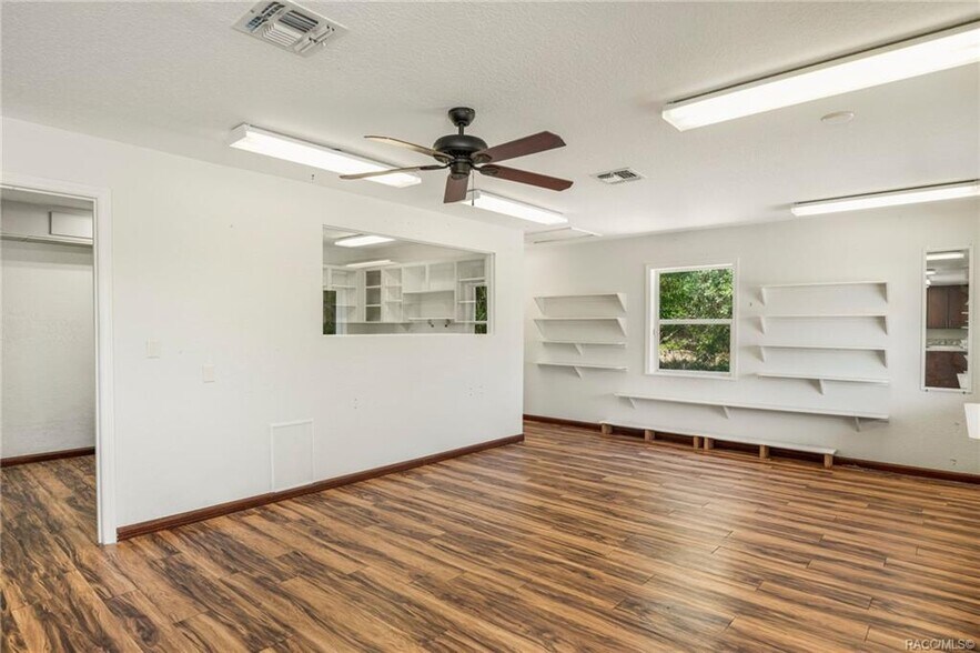 More Photos Of 3490 W Dunnellon Rd, Dunnellon Storefront Retail Office For Sale
