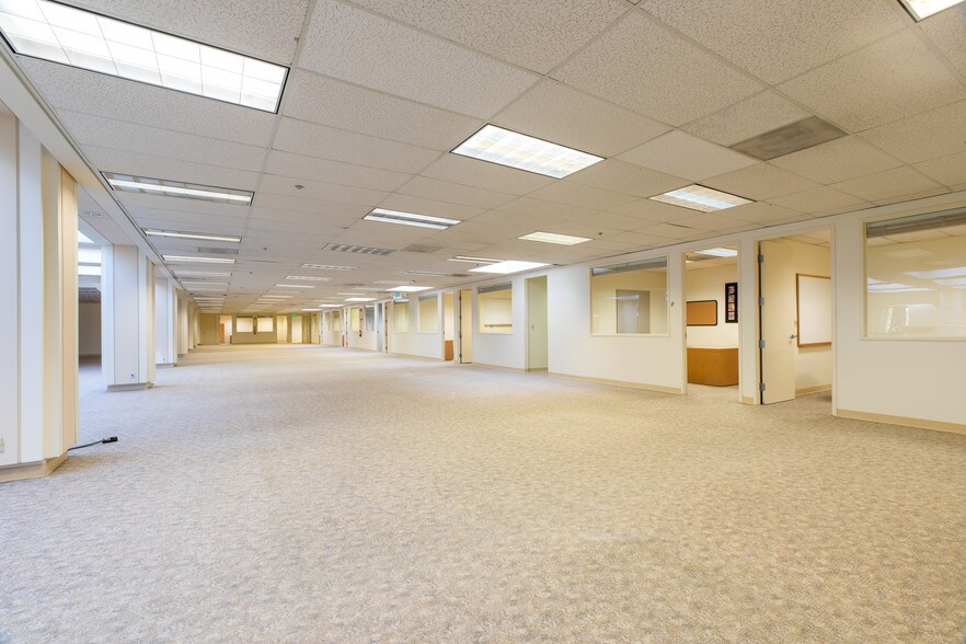 More Photos Of 21100 Erwin St, Woodland Hills Office For Sale