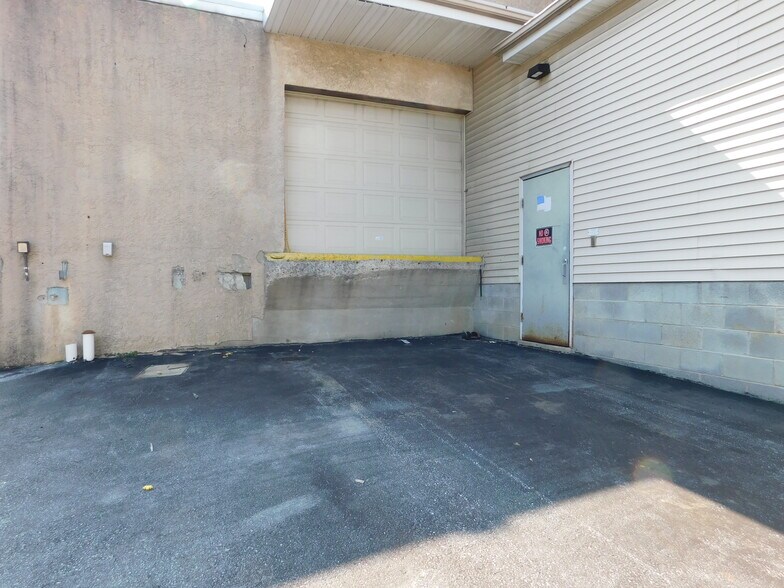 More Photos Of 813 N 4th St, Allentown Warehouse For Lease