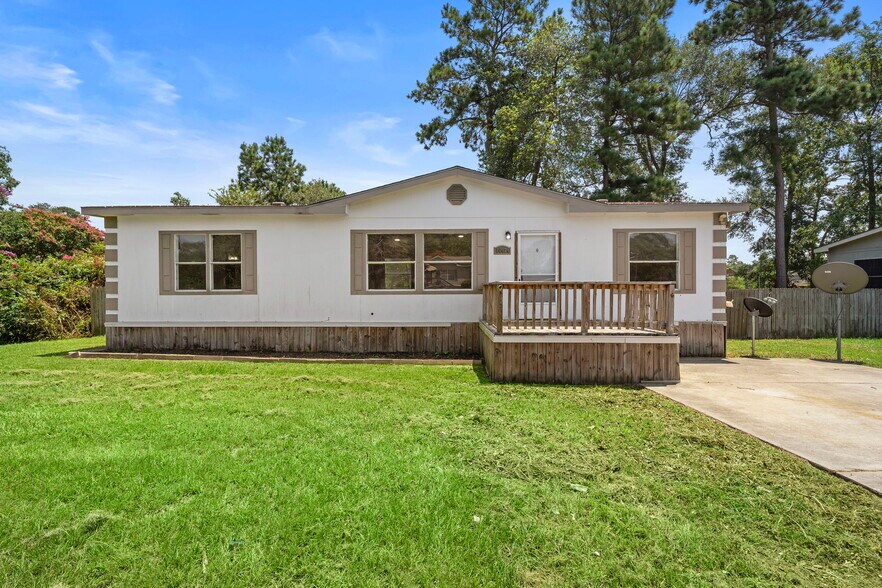 More Photos Of 16509 Brittany Way, Conroe Specialty For Sale