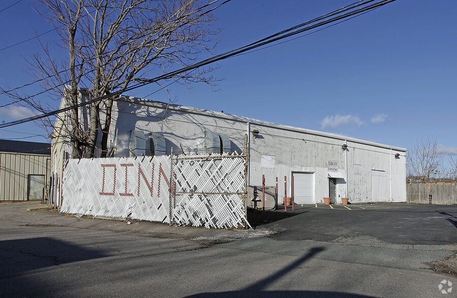 More Photos Of 50 Freeport St, Dorchester Freestanding For Lease