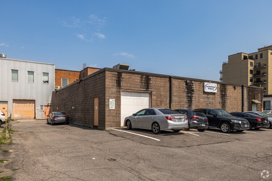 More Photos Of 300 Parkdale Ave, Ottawa Office For Sale