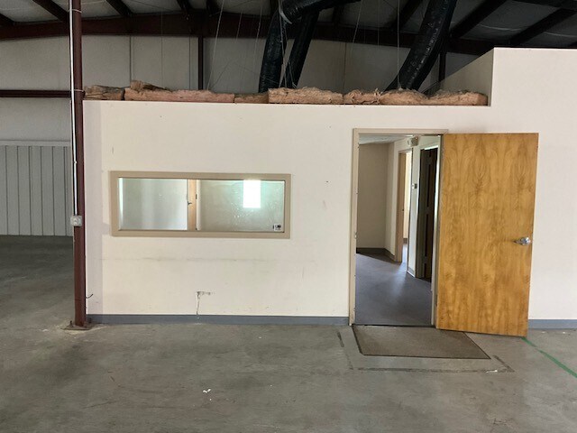 More Photos Of 1913 Alleghany St, High Point Warehouse For Lease