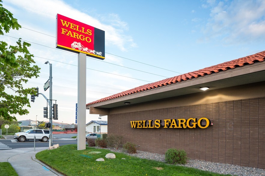 More Photos Of 2125 Oddie Blvd, Sparks Unknown For Lease