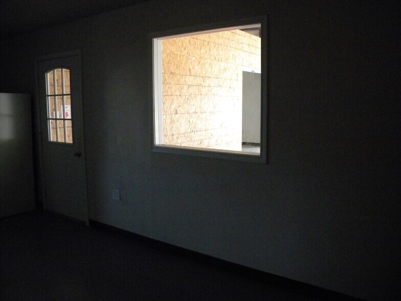 More Photos Of 4414 State Highway 276, Rockwall Flex For Lease