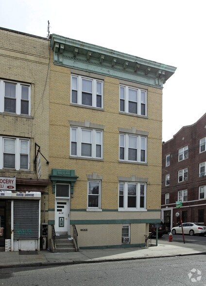 More Photos Of 424 Baldwin Ave, Jersey City Office Residential For Lease