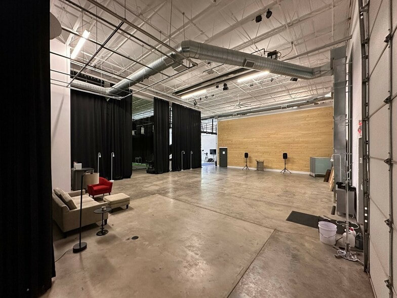 More Photos Of 9114 Technology Ln, Fishers Loft Creative Space For Sale