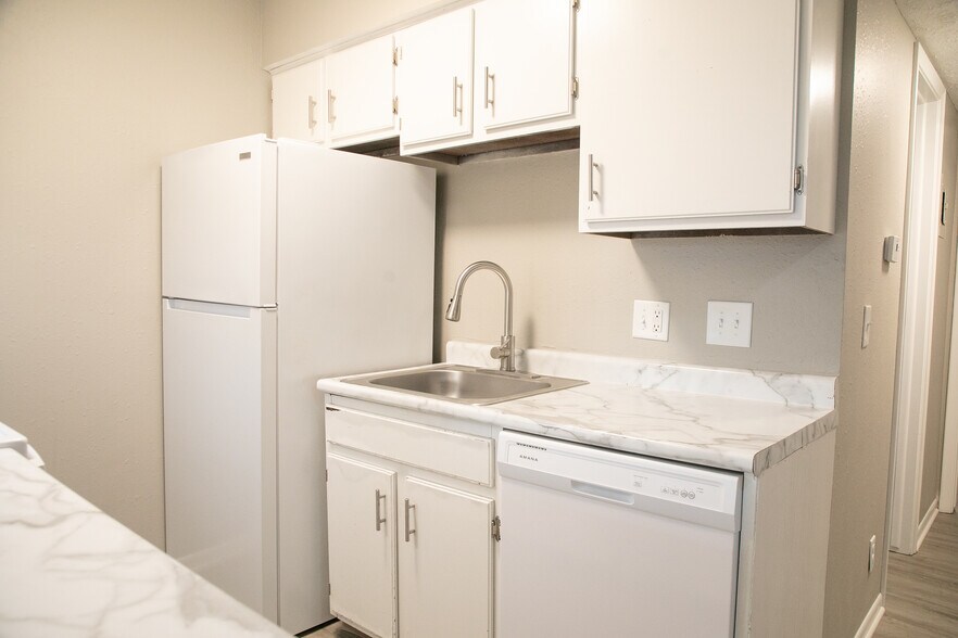 More Photos Of 4206 Frances St, Omaha Apartments For Sale