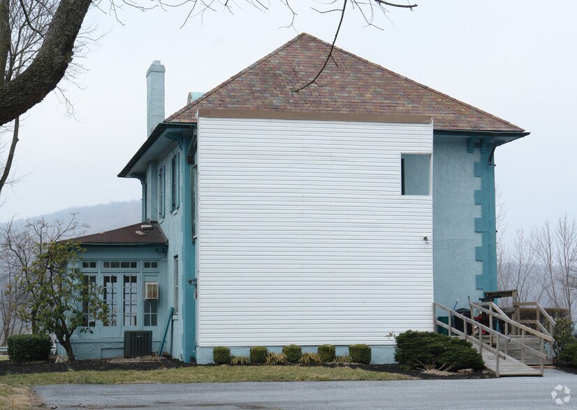 More Photos Of 4407 N Front St, Harrisburg Office For Sale