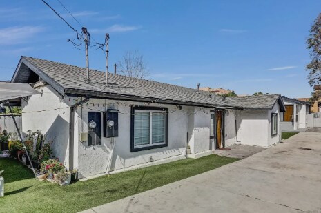 More Photos Of 515 63rd St, San Diego Apartments For Sale