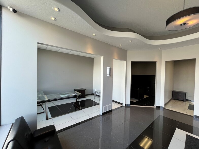 More Photos Of 1695 N State St, Provo Freestanding For Lease