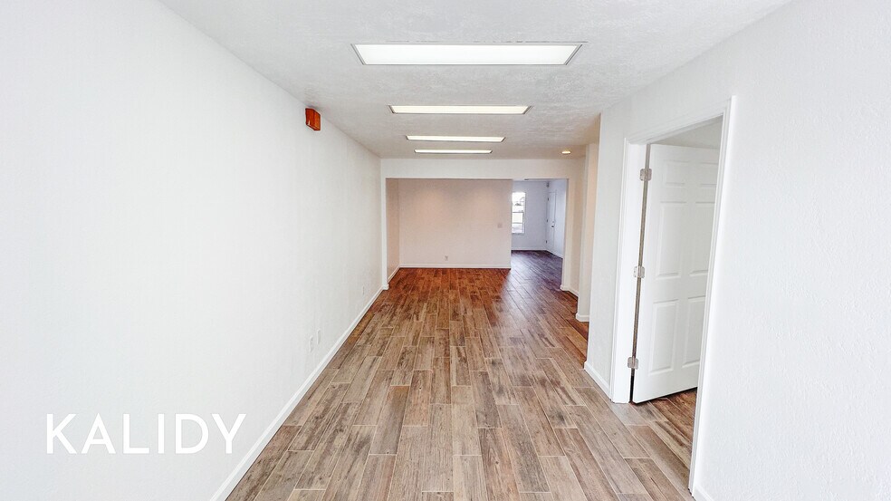 More Photos Of 5900-5912 W Hefner Rd, Oklahoma City Office For Lease