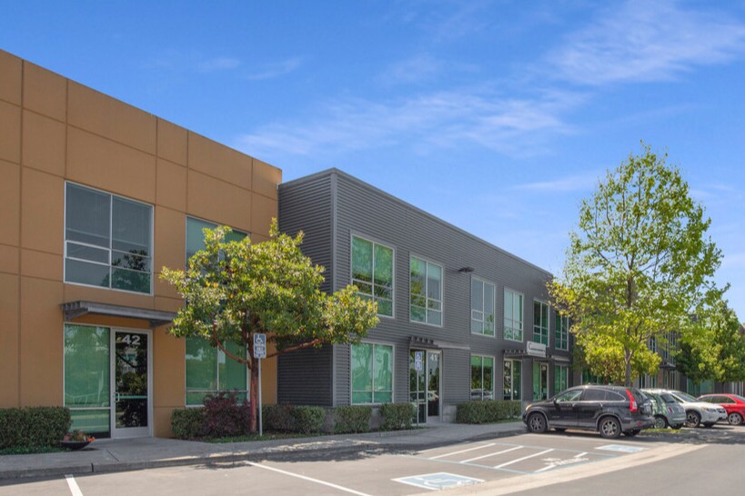 More Photos Of 865 Marina Bay Pky, Richmond Flex For Lease