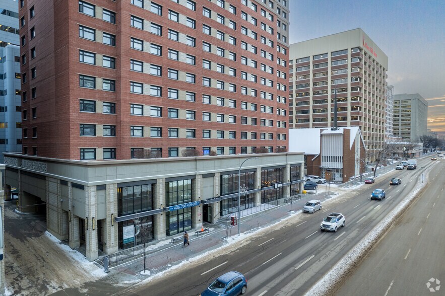 More Photos Of 10051 109 St NW, Edmonton Apartments For Lease