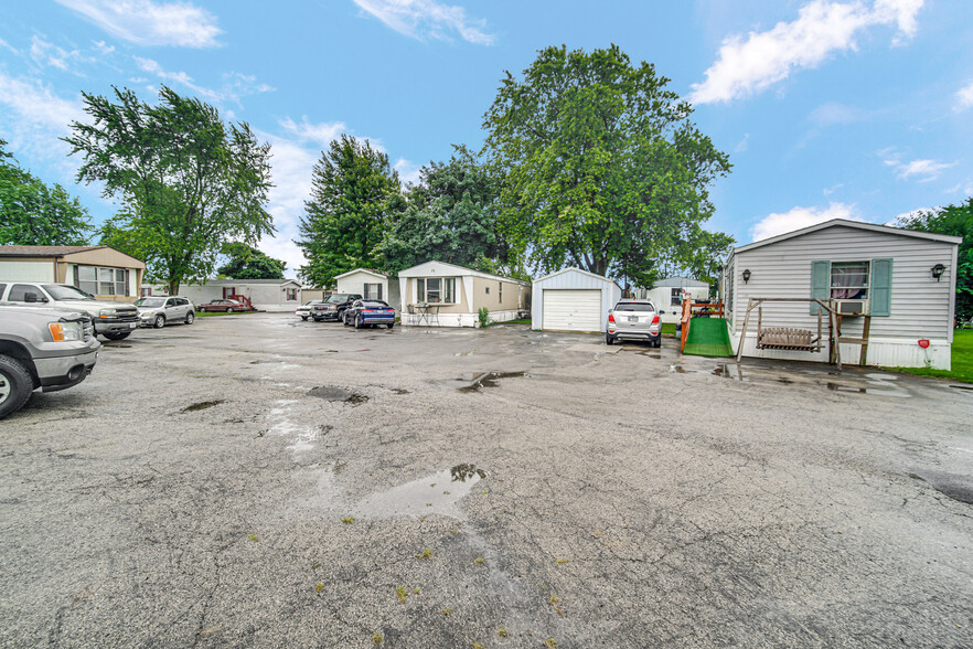 Primary Photo Of 10557 N State Route 50, Manteno Trailer Camper Park For Sale