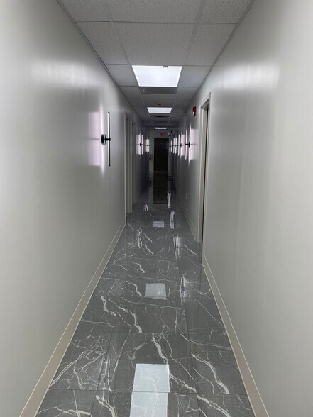More Photos Of 1675 Whitehorse Mercerville Rd, Hamilton Medical For Lease