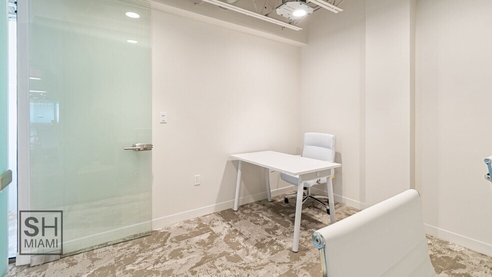 More Photos Of 820 W 41st St, Miami Beach Coworking Space
