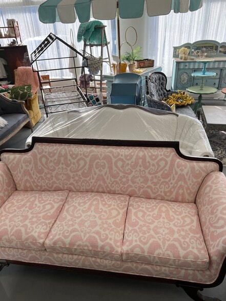 More Photos Of 302 Williams St, Fayetteville Flex For Sale