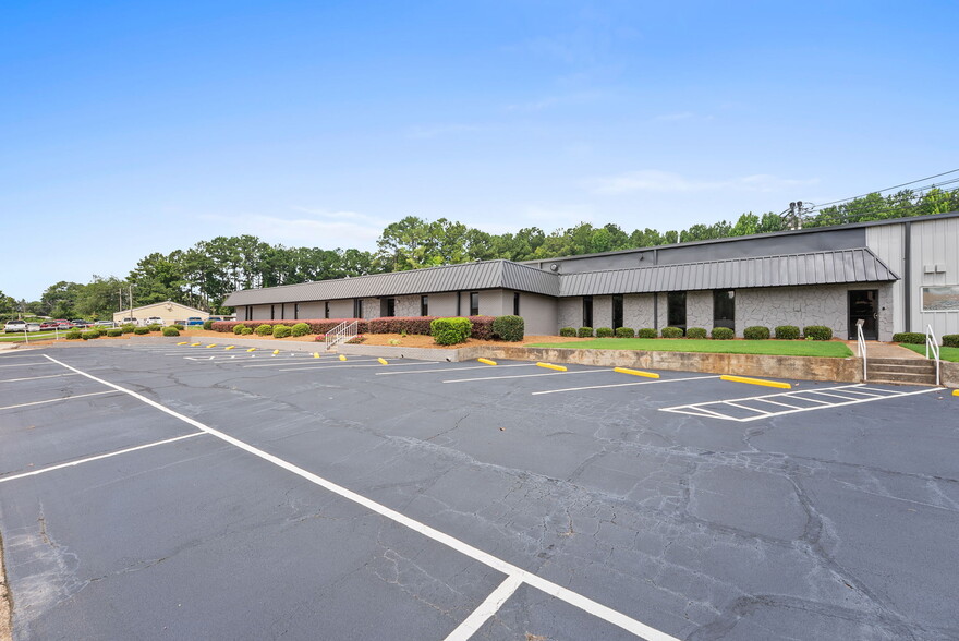 Primary Photo Of 154 Industrial Park Cir, Lawrenceville Manufacturing For Lease