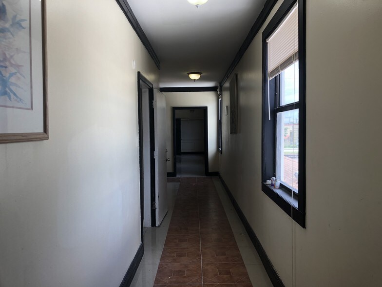 More Photos Of 219 N 21st Ave, Hollywood Storefront Retail Office For Lease