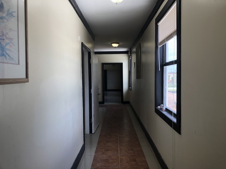 More Photos Of 219 N 21st Ave, Hollywood Storefront Retail Office For Lease