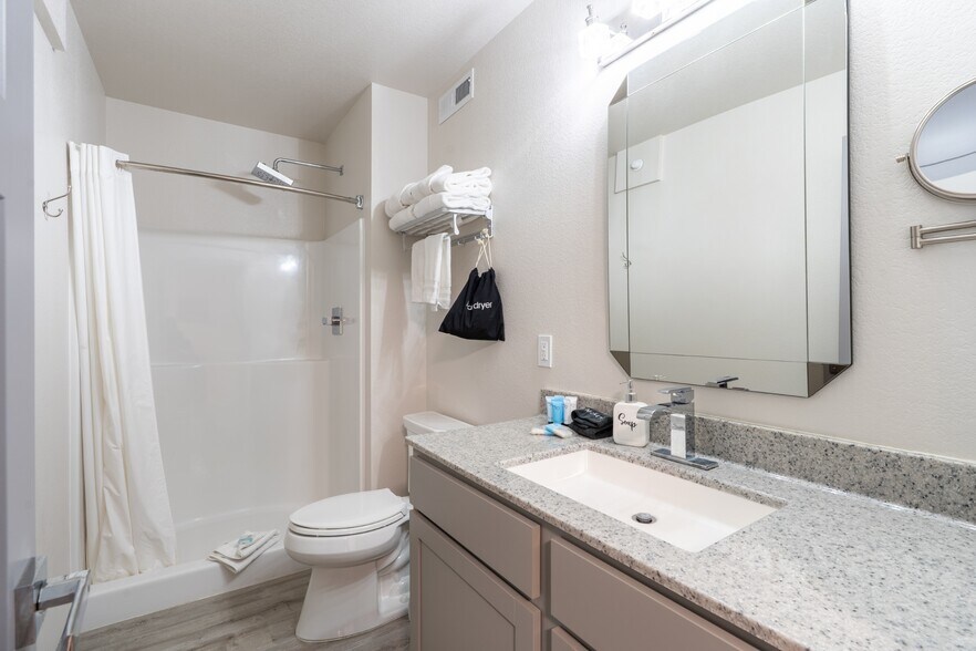 More Photos Of 632 Mount Rushmore Rd, Custer Specialty For Sale