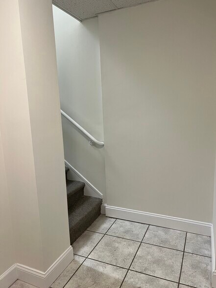 More Photos Of 15701-15757 Crabbs Branch Way, Rockville Light Distribution For Sale