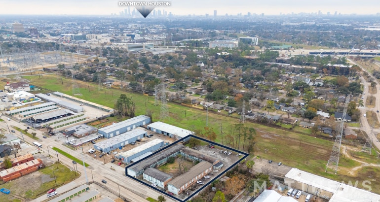 Primary Photo Of 2223 W 34th St, Houston Apartments For Sale