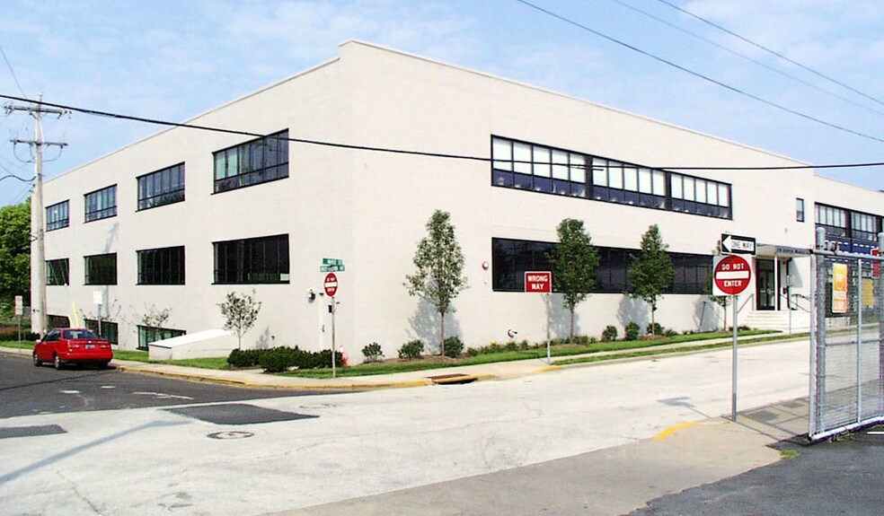 More Photos Of 100-112 W Butler Ave, Ambler Office For Lease