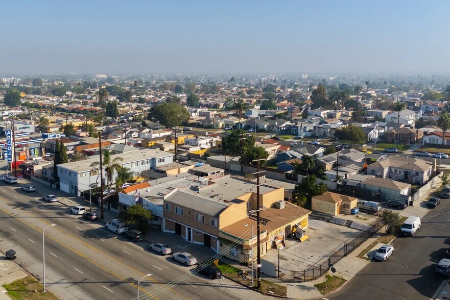 More Photos Of 9318 S Western Ave, Los Angeles Apartments For Sale