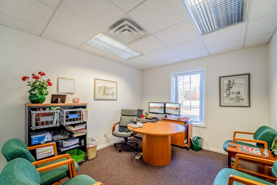 More Photos Of 4615-4621 S Wayne Rd, Wayne Storefront For Sale