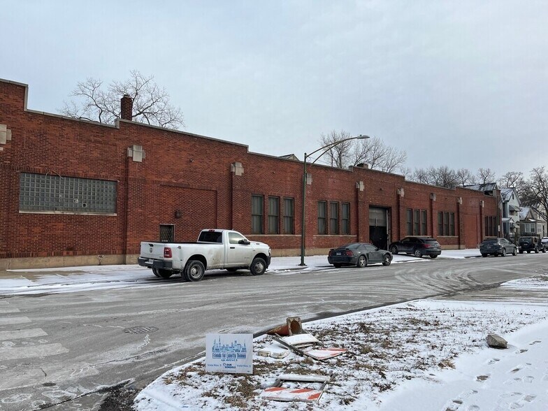 More Photos Of 1423 W 59th St, Chicago Warehouse For Lease