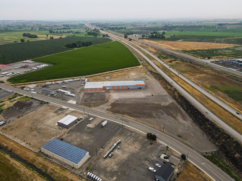 More Photos Of 501 Stover Rd, Grandview Industrial For Sale