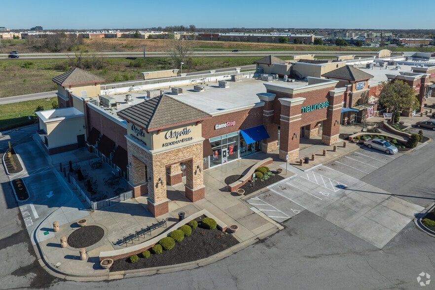 More Photos Of 8600-8660 N Boardwalk Ave, Kansas City Storefront For Lease