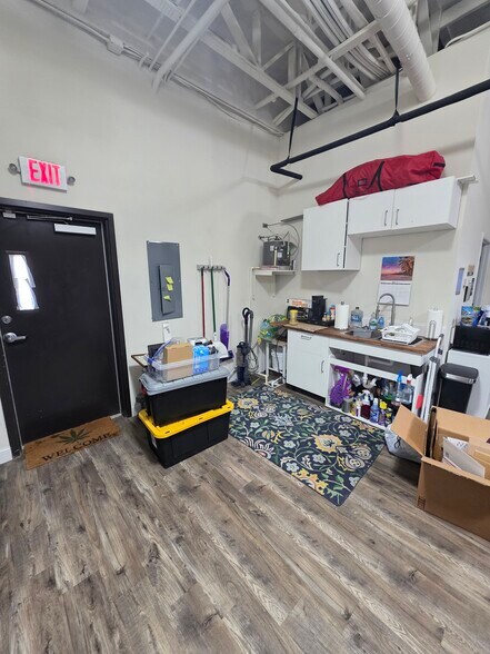 More Photos Of 2851 N Main St, Belton Unknown For Lease