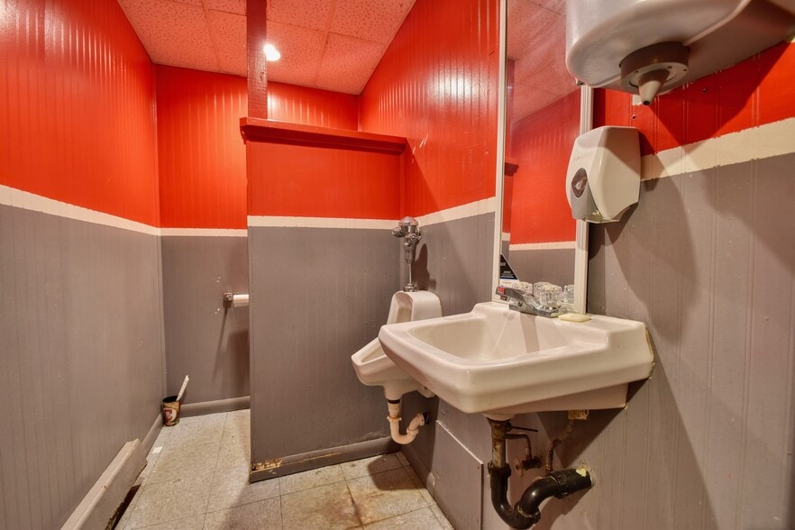 More Photos Of 4196 Main St, Perry Apartments For Sale