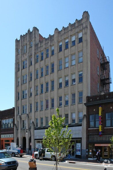 More Photos Of 331-335 W Main St, Durham Office For Lease