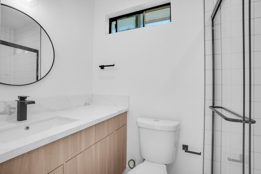 More Photos Of 12527 Cranbrook Ave, Hawthorne Apartments For Sale