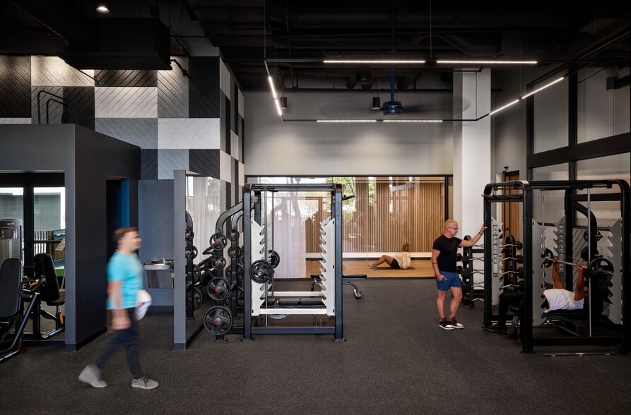 More Photos Of 221 Main St, San Francisco Office For Lease