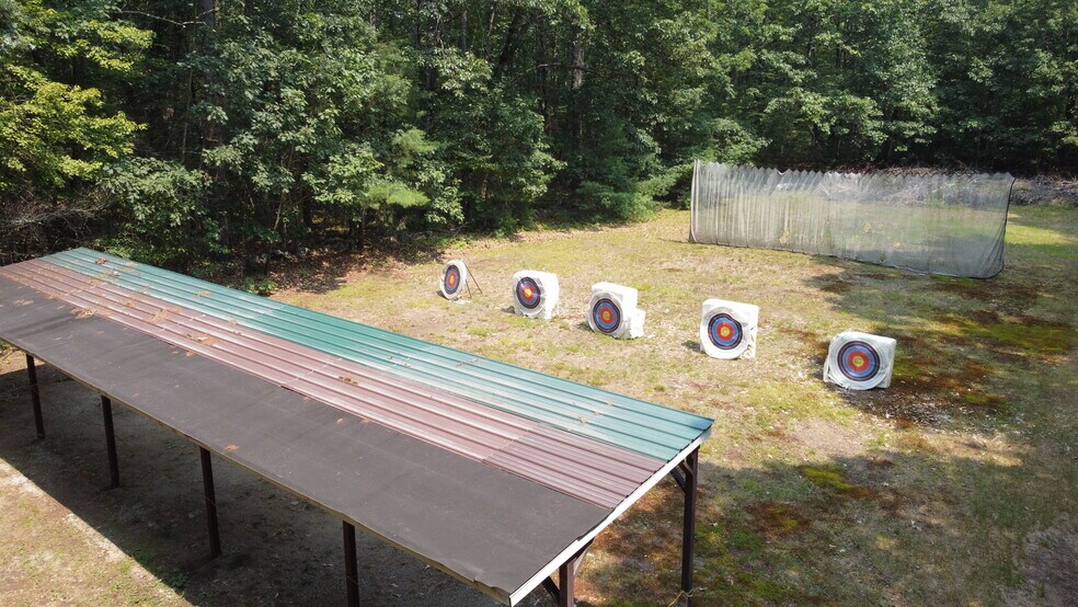 More Photos Of 12 W Shore Park Rd, Kingston Specialty For Sale