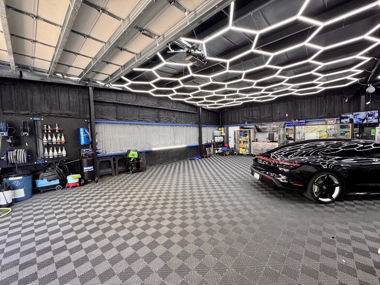 More Photos Of 5626 N Dale Mabry Hwy, Tampa Unknown For Lease