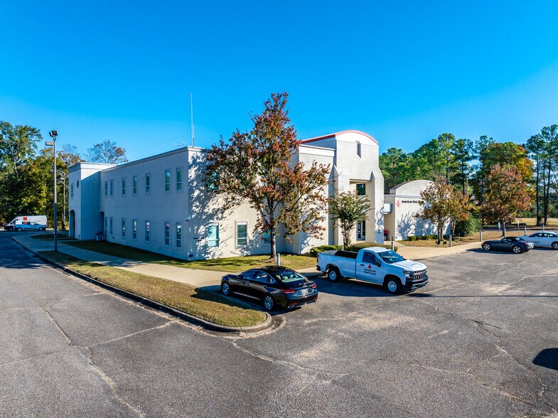 More Photos Of 5015 Woods Crossing Rd, Montgomery Office For Sale