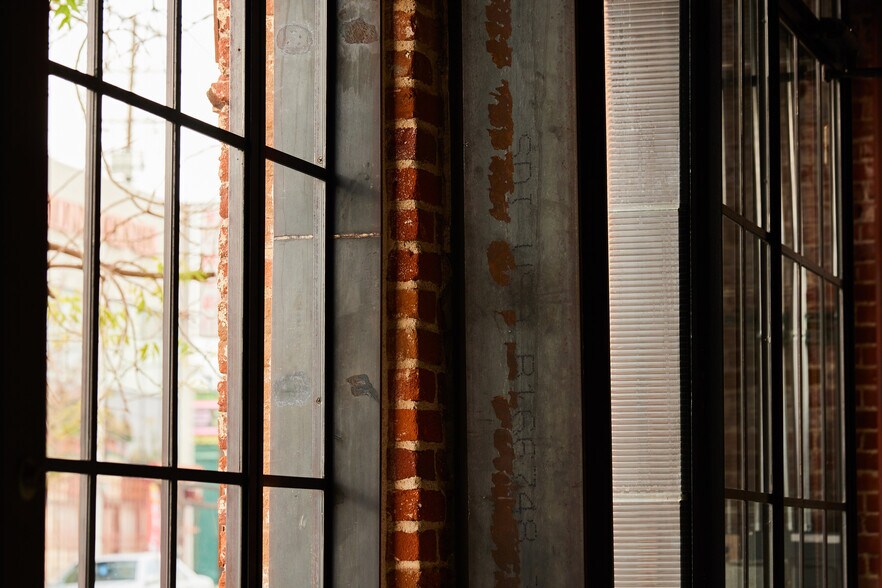 More Photos Of 676 N Spring St, Los Angeles Loft Creative Space For Sale