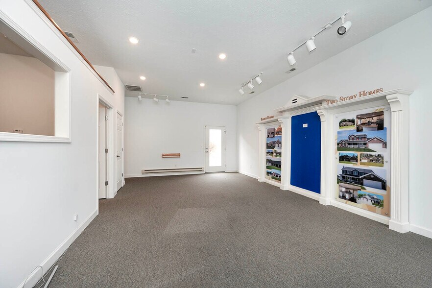 More Photos Of 65 Maplehurst Dr, Brownsburg Office For Sale