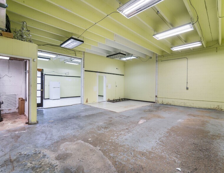 More Photos Of 7227 Bird Rd, Miami Storefront For Sale