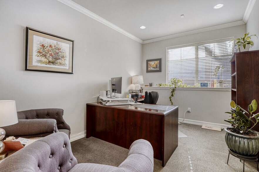 More Photos Of 9892 Rosemont Ave, Lone Tree Medical For Sale