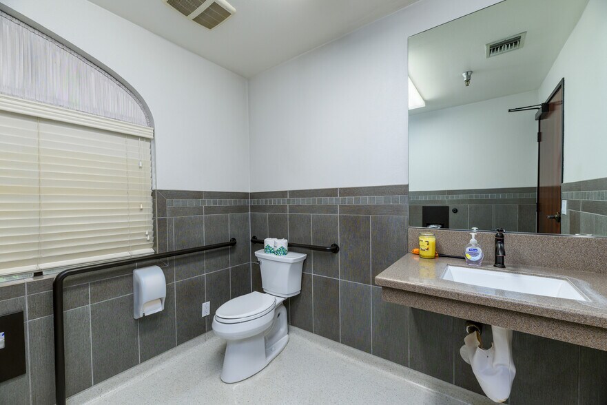 More Photos Of 1100 Paseo Camarillo, Camarillo Office For Sale