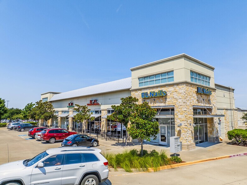 More Photos Of 638 Uptown Blvd, Cedar Hill General Retail For Lease
