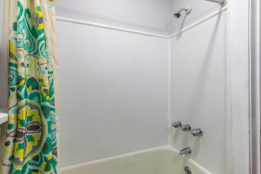 More Photos Of 312 Lake Ave, Rochester Apartments For Sale